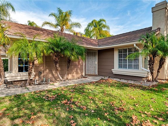 4th image of 2595 Shady Glen Ln