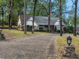 453 Valley Club Cir, Little Rock, AR 72212