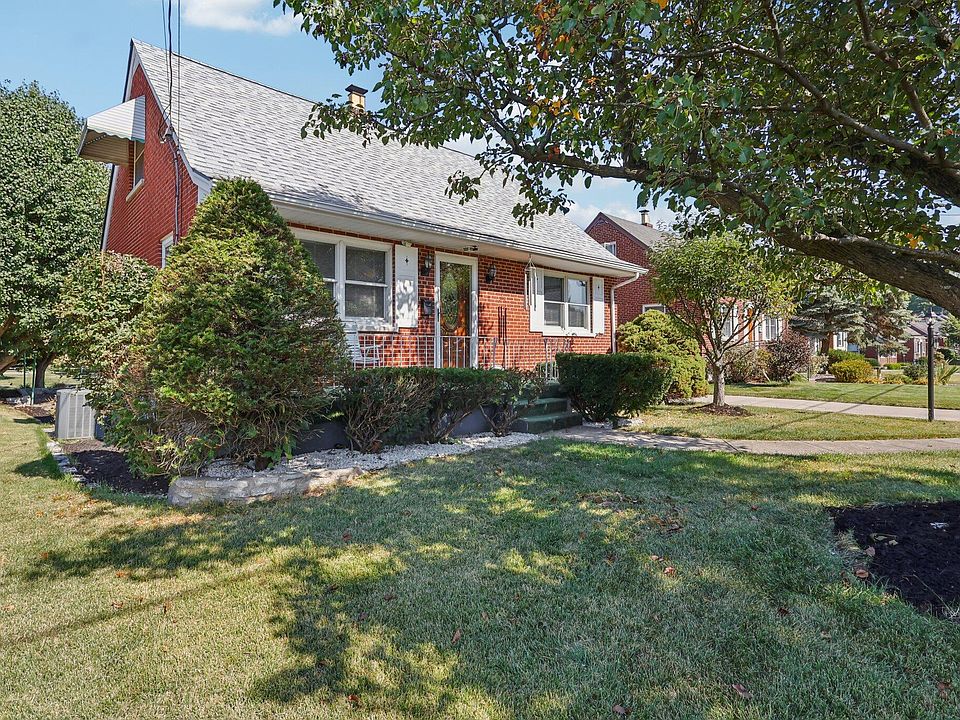 1st image of 2666 Van Deren Dr