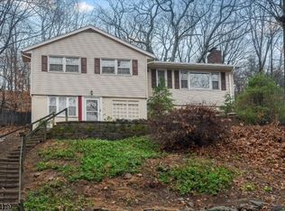 343 Springbrook Trl, Sparta, NJ 07871