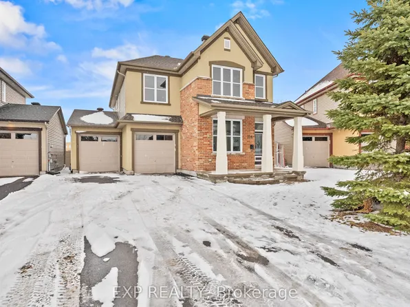 116 Watershield Rdg, Ottawa, ON K2J 5T8