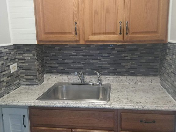 4th image of 46 Liberty St #2