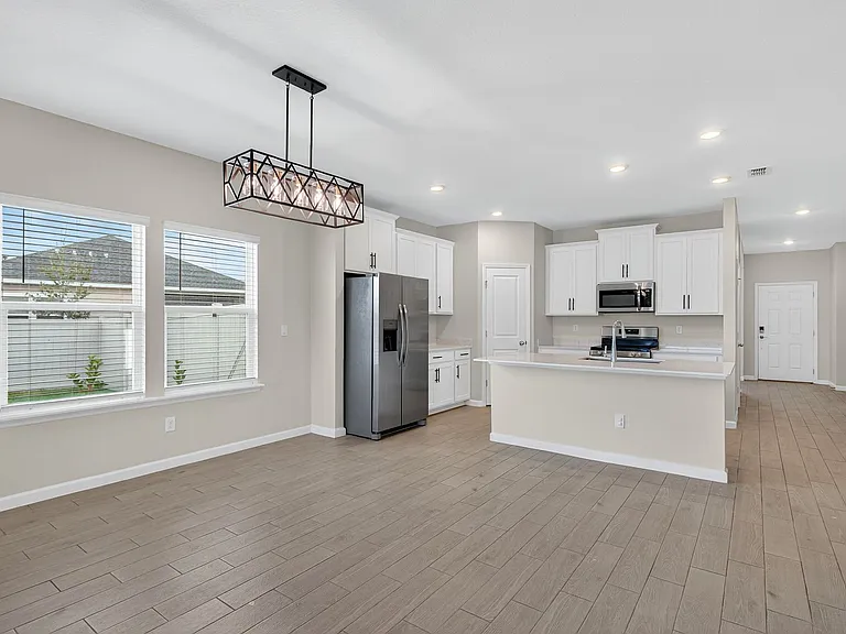 2618 Seasons Rd — Photo 12