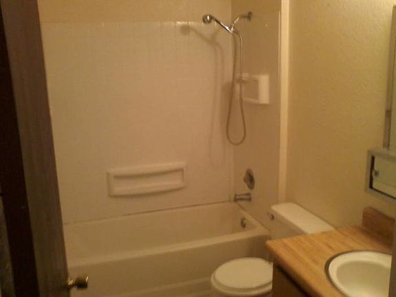 3rd image of 464 Almond Dr APT K