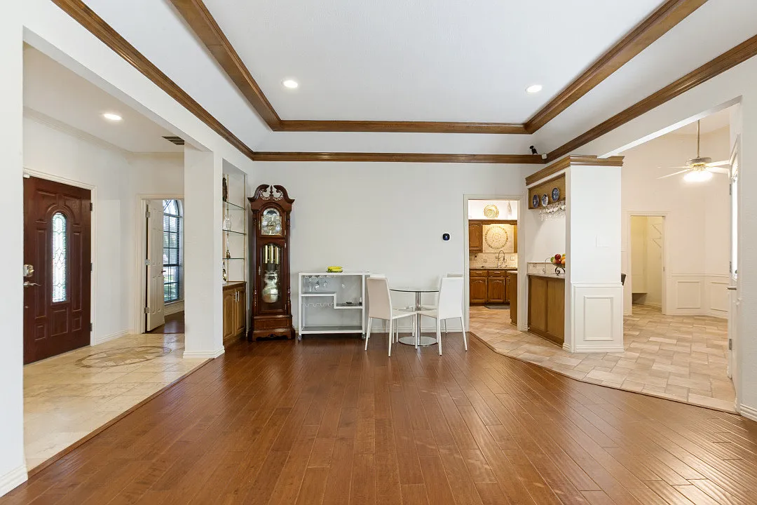 3 bed, 1746 sqft, $2,500 — Photo 4