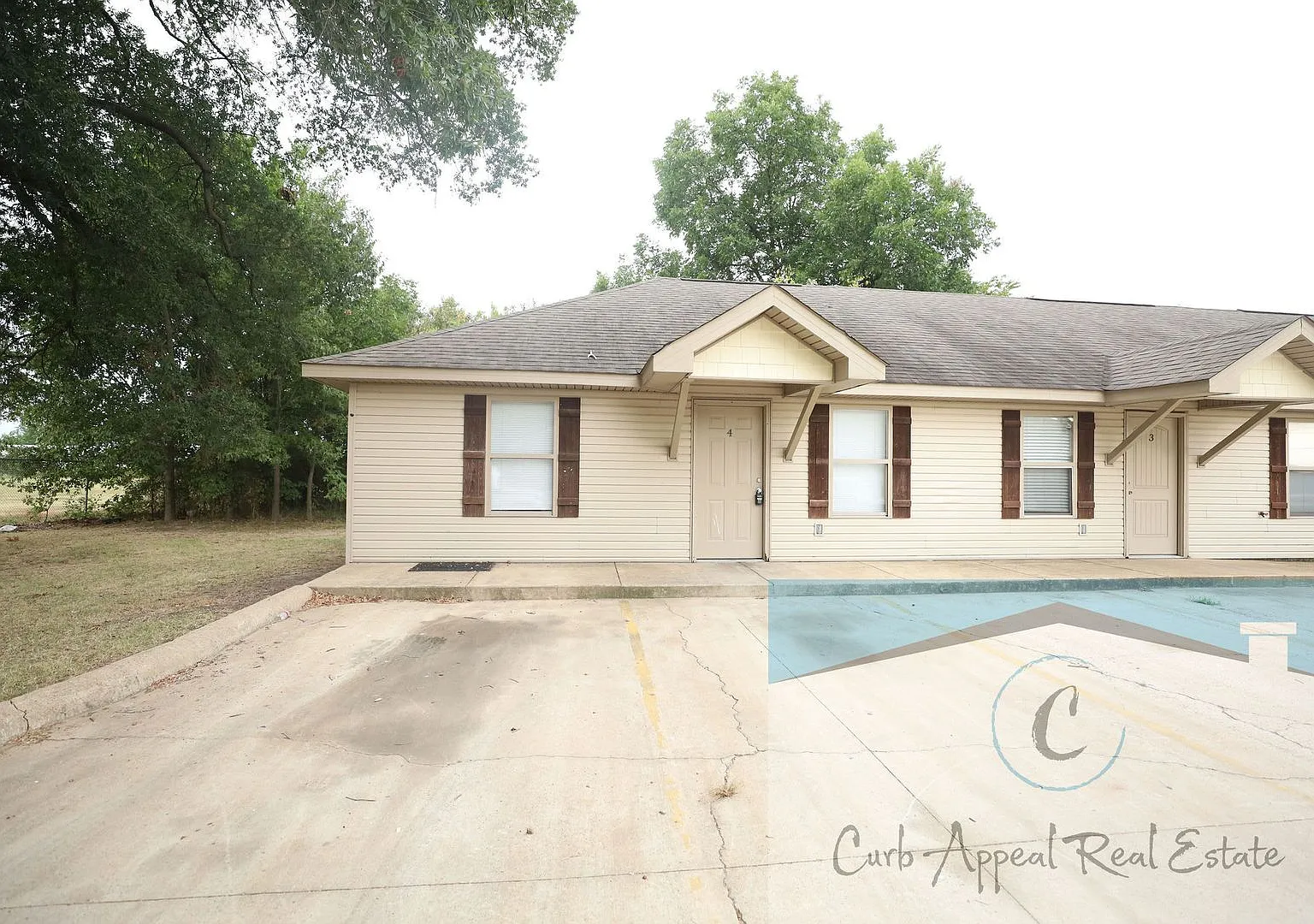 1716 Arch Street — Photo 1