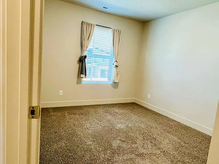 3923 S White Ash Dr — Photo 7