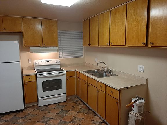 3rd image of 1500 N Edmonds Dr #2