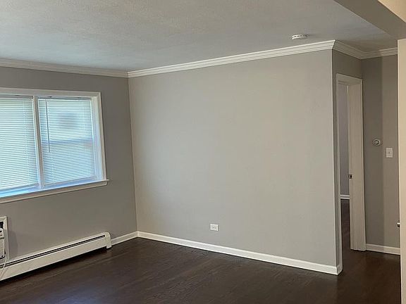 5th image of 342 Beach Ave APT 1C