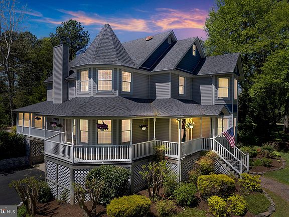 3rd image of 21625 Coves End Ct