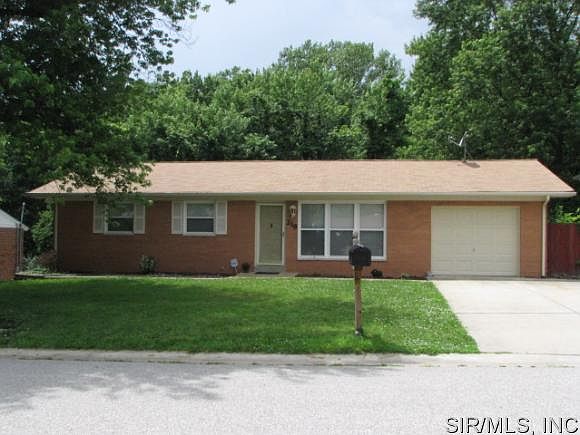 1st image of 218 Merriweather Ln