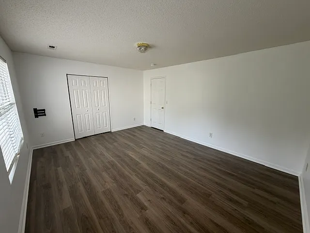 Upstairs Back Bedroom 13x15 feet
