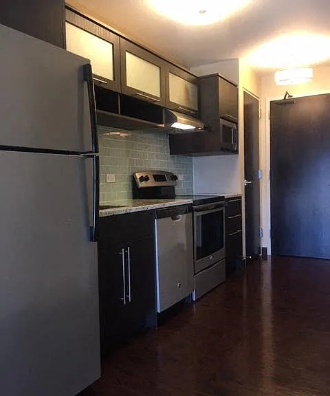 320 W North St — Photo 23