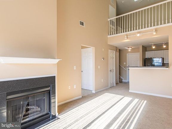 3rd image of 11326 Aristotle Dr #4-404
