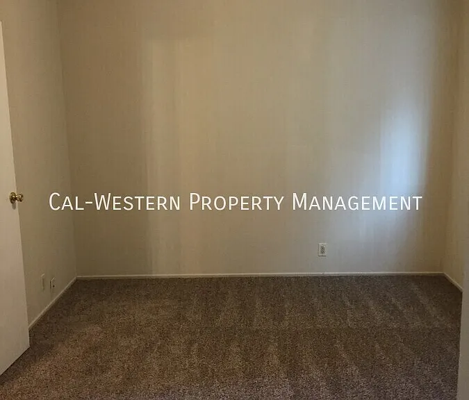 2511 Skylark Dr #4 — Photo 4