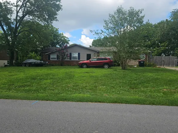 32 Covington St, Clarksville, TN 37040
