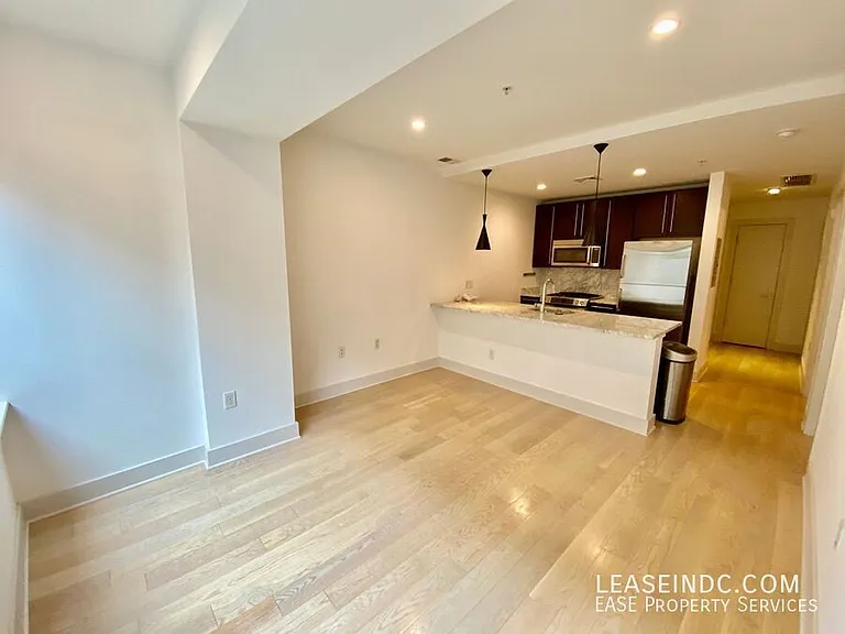 1634 14th St NW #T002 — Photo 7