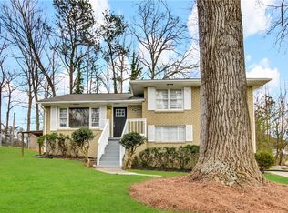 3040 Barksdale Cir, East Pt, GA 30344