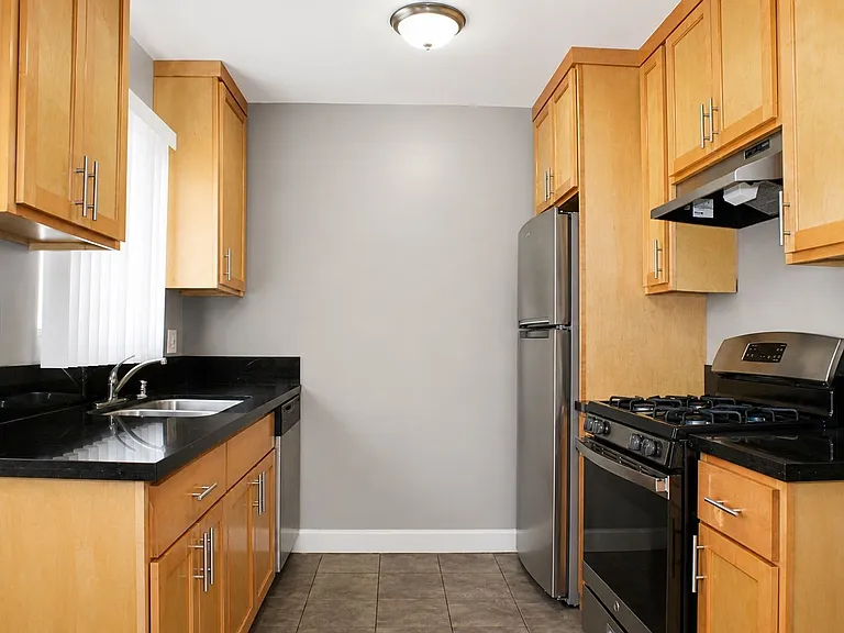 Fulton Place - Mark and Barbara, LLC — Photo 12