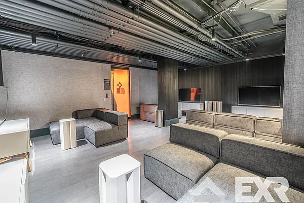 Rented by The KCI Group | media 19