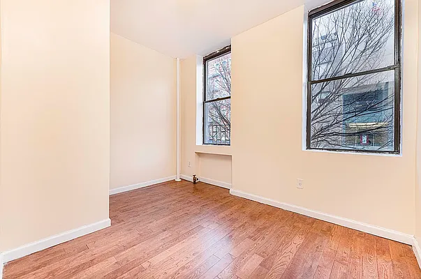 Rented by REAL New York | media 20