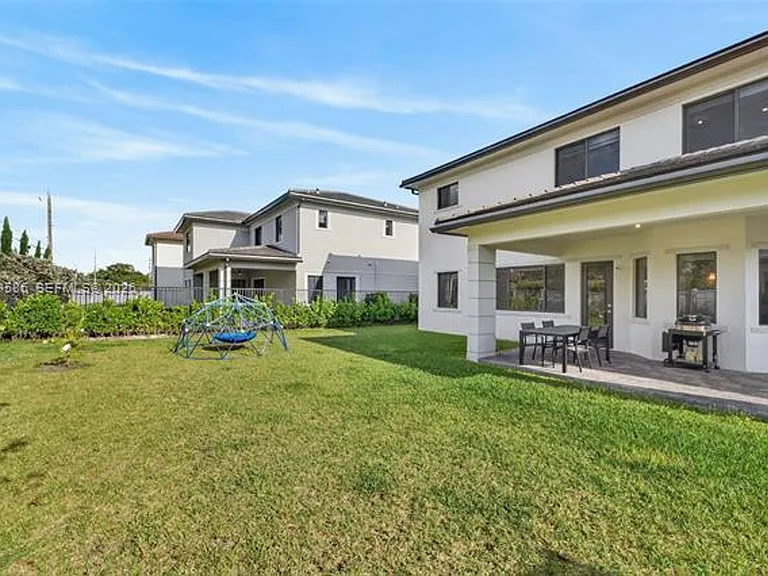 8267 SW 120th Ter — Photo 47