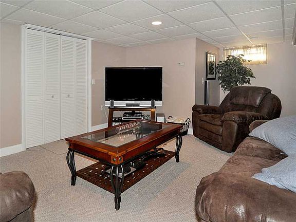 5th image of 25 Chandler St