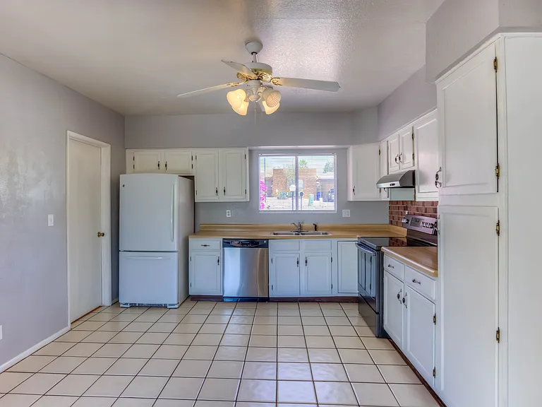 1422 S Moonflower Ln — Photo 63