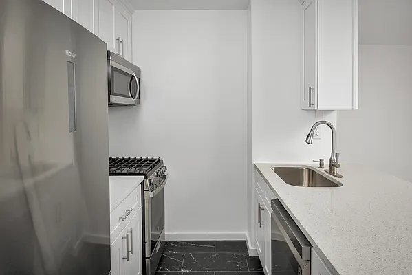 Rented by Compass | media 16