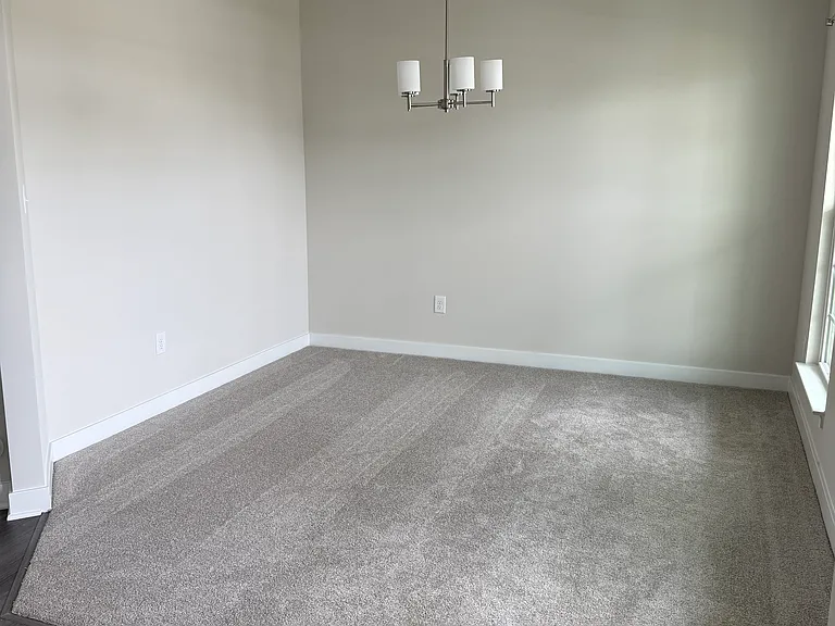 116 Ryker Rd W — Photo 6