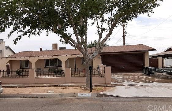 1st image of 25617 Tamarisk St