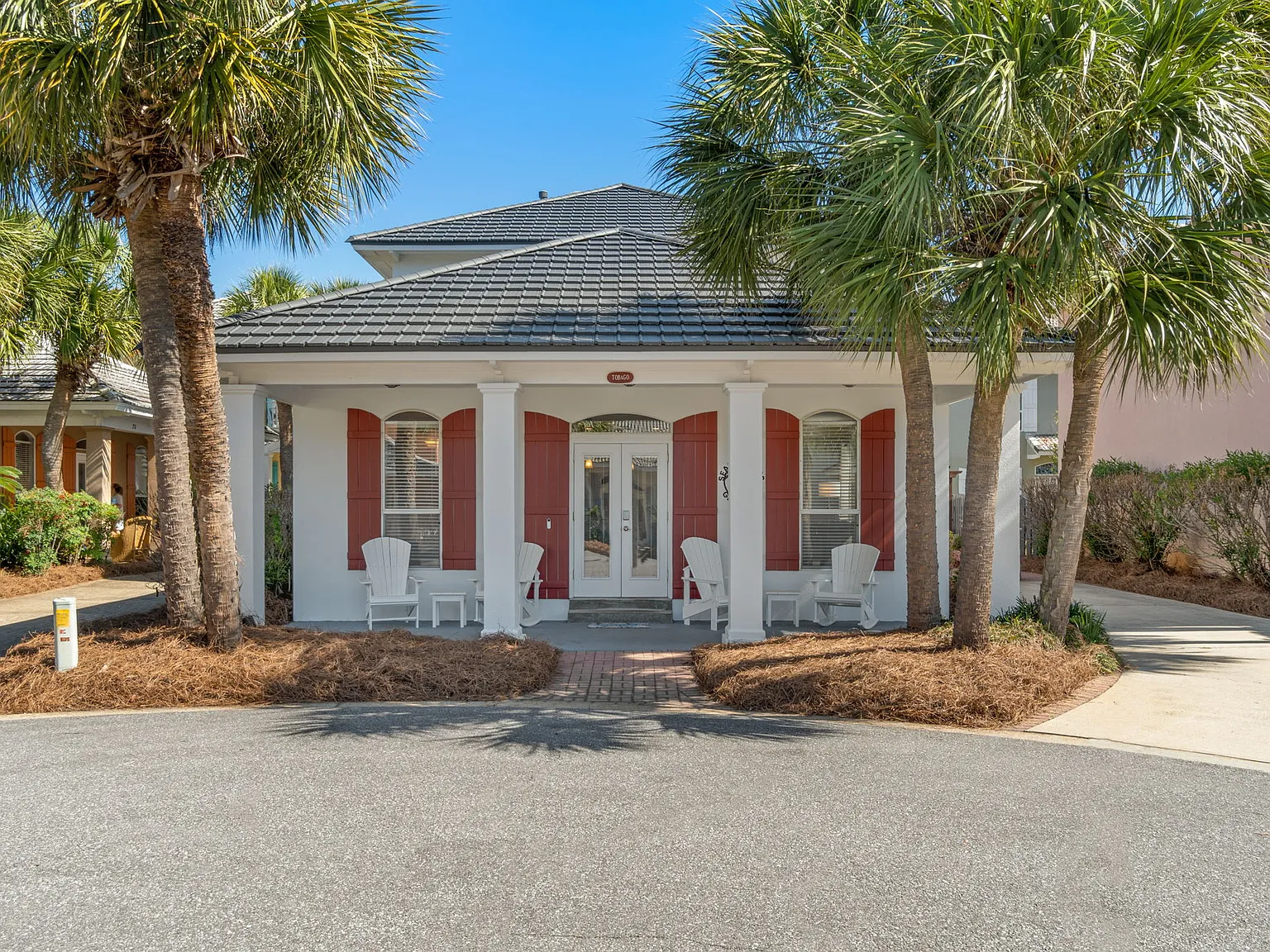 3 bed, 2.5 bath, 1624 sqft, $8,122 — Photo 1