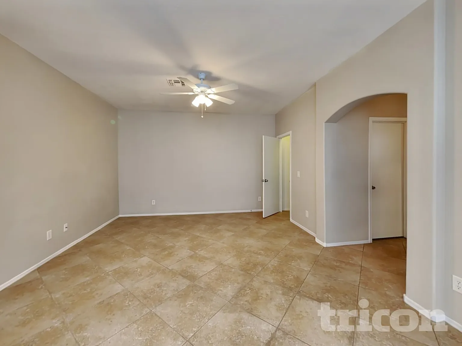 10041 W William Street Tolleson AZ — Photo 2
