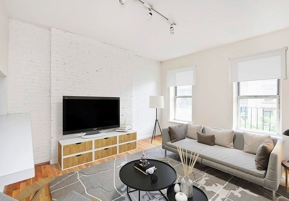 1st image of 323 W 47th St APT 3B