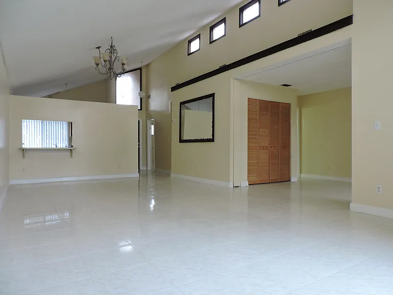 166 Sparrow Dr #2B — Photo 6