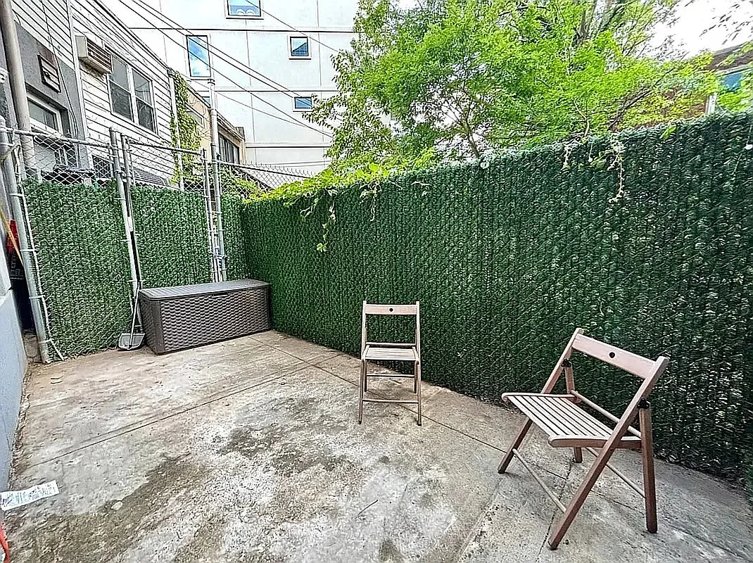 236 N 11th St #1F photo 1