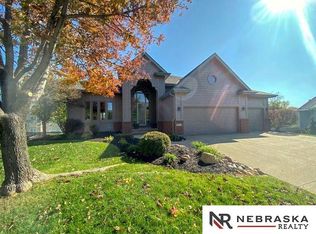 5069 S 176th Cir, Omaha, NE 68135