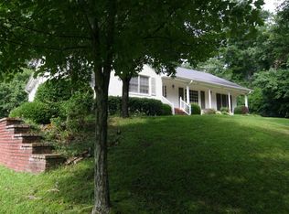 745 N Island Dr, Sandy Springs, GA 30327