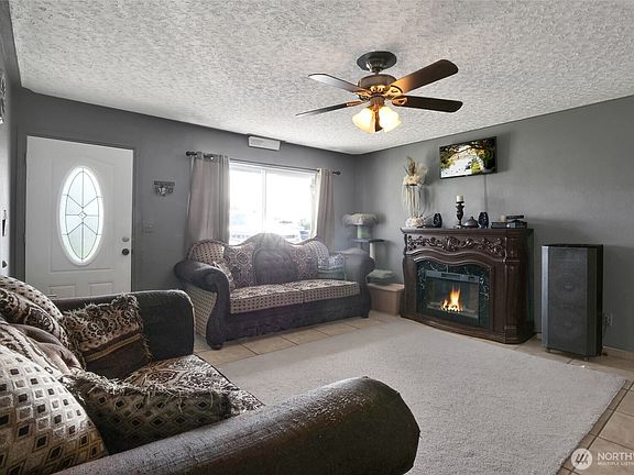 5th image of 1101 Arnold Drive