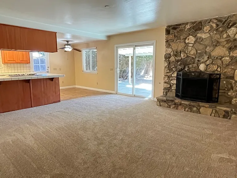 5532 Peacock Ln — Photo 6