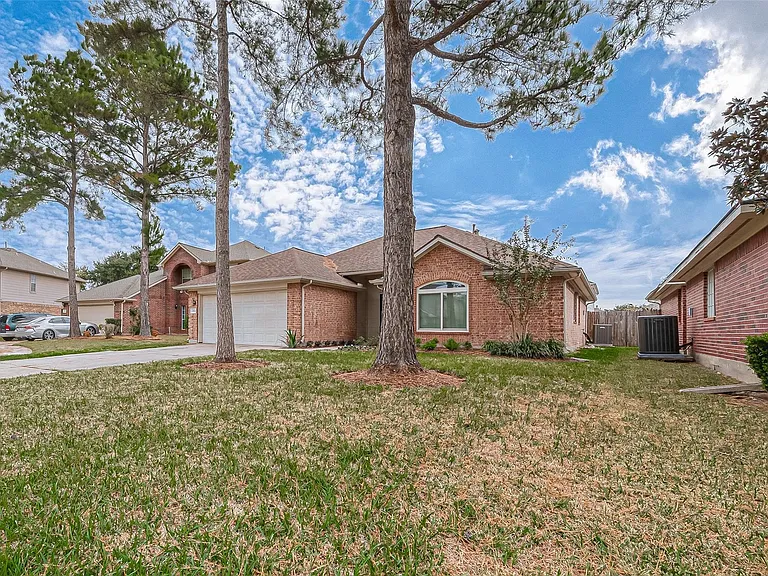 11814 Copperas Creek Dr — Photo 4