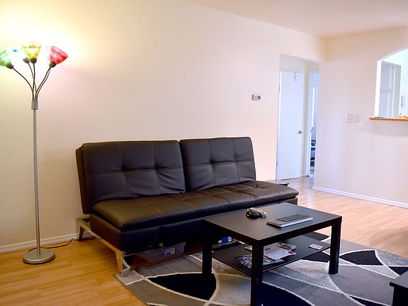 4th image of 1262 W McKinley Ave