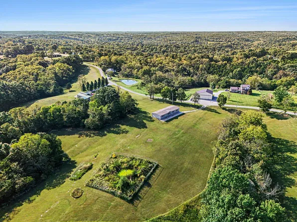 2951 Gumlick Rd, Falmouth, KY 41040