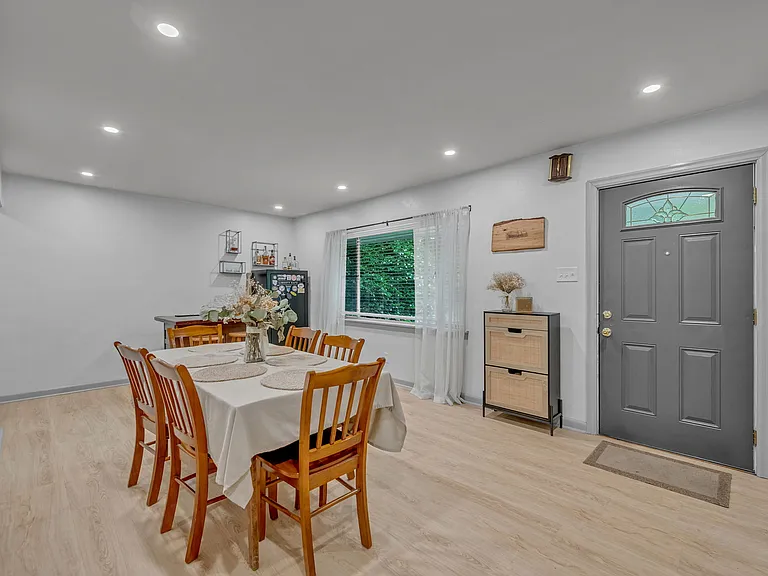 501 Euwanee Pl — Photo 13
