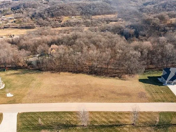 LOT 8 Silver Oaks Dr, Dubuque, IA 52003