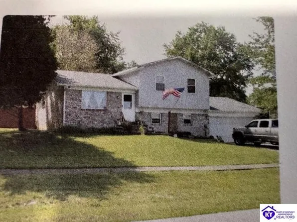 2985 Liberty St, Radcliff, KY 40160