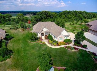 N39W23736 Broken Hill Cir N, Pewaukee, WI 53072