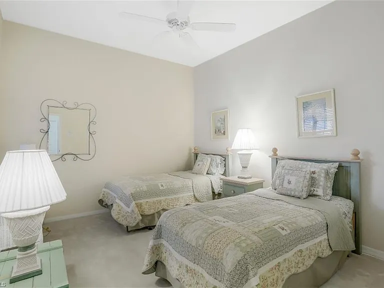 1818 Leamington Ln — Photo 17
