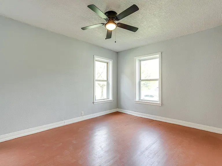 2840 S Moreland Blvd #14 — Photo 8
