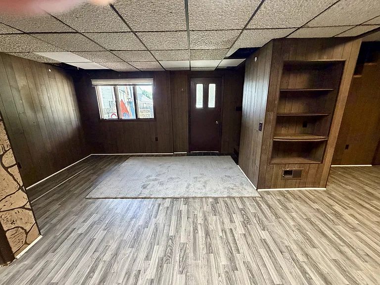 107 W Main St #A — Photo 11